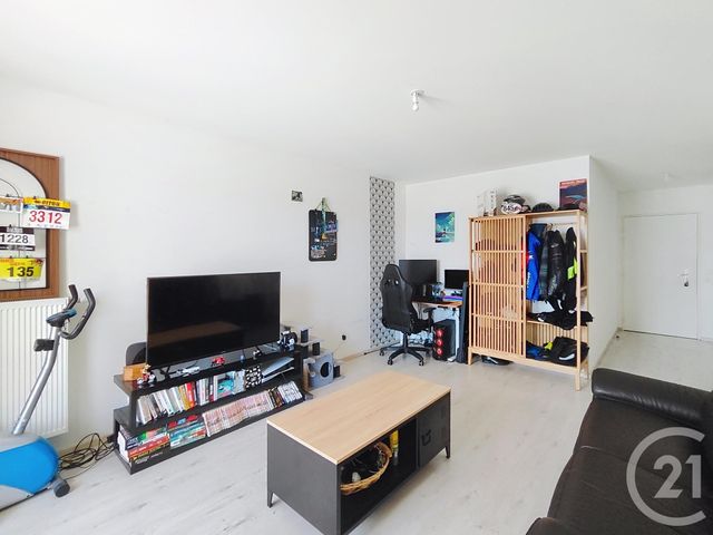 Appartement F2 à vendre - 2 pièces - 48.57 m2 - LA CHAPELLE ST MESMIN - 45 - CENTRE - Century 21 Premium