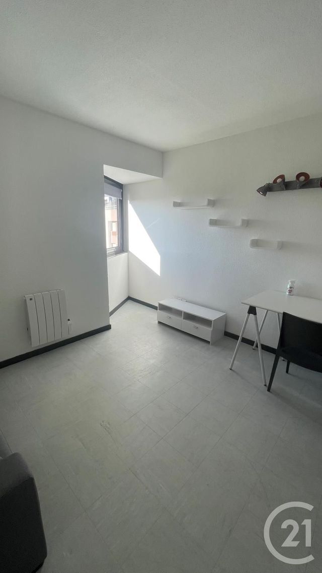 Appartement Studio à louer - 1 pièce - 19.0 m2 - ORLEANS - 45 - CENTRE - Century 21 Premium