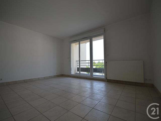 Appartement F3 à louer - 3 pièces - 68.71 m2 - FLEURY LES AUBRAIS - 45 - CENTRE - Century 21 Premium