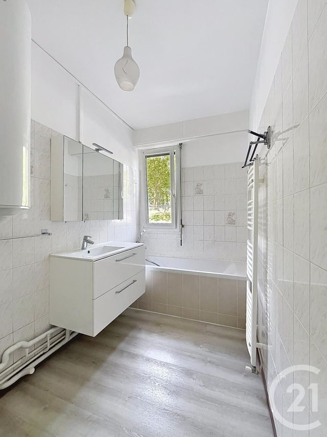 Appartement F3 à louer - 3 pièces - 66.36 m2 - ORLEANS - 45 - CENTRE - Century 21 Premium