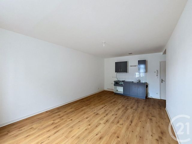 Appartement F3 à louer FLEURY LES AUBRAIS