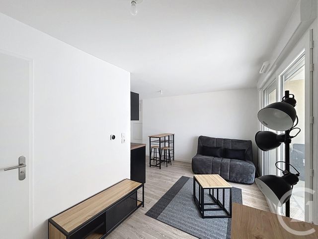 Appartement F1 à louer - 1 pièce - 24.5 m2 - LA CHAPELLE ST MESMIN - 45 - CENTRE - Century 21 Premium