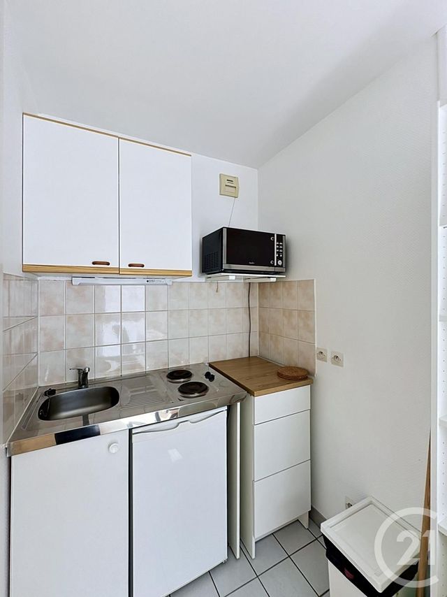 Appartement Studio à louer - 1 pièce - 18.0 m2 - ST JEAN LE BLANC - 45 - CENTRE - Century 21 Premium