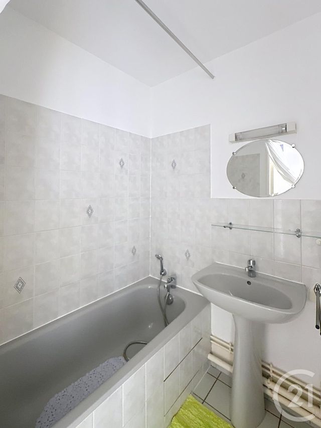 Appartement Studio à louer - 1 pièce - 18.0 m2 - ST JEAN LE BLANC - 45 - CENTRE - Century 21 Premium