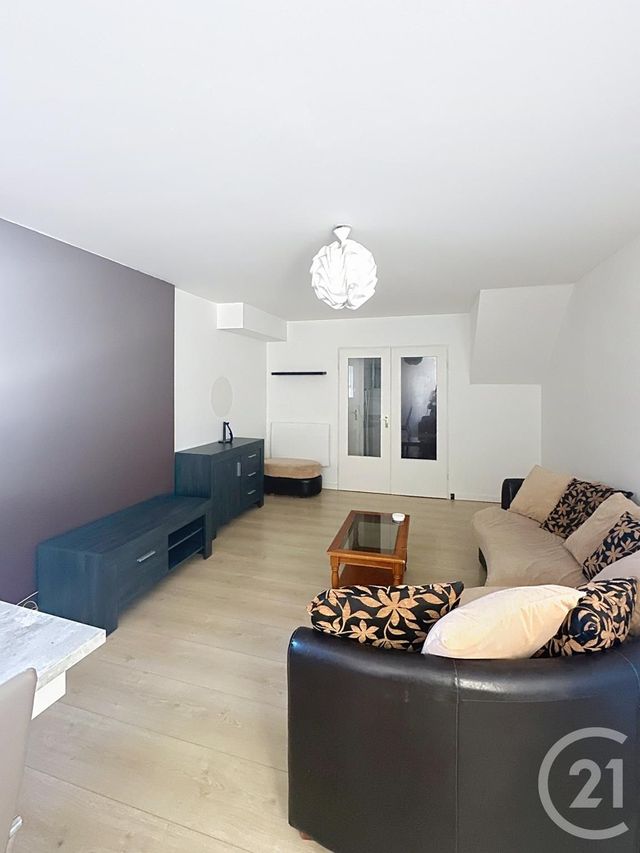 Appartement F3 duplex à louer - 3 pièces - 66.5 m2 - ST JEAN DE BRAYE - 45 - CENTRE - Century 21 Premium