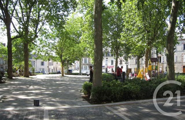 Appartement F2 à louer - 2 pièces - 43.39 m2 - ORLEANS - 45 - CENTRE - Century 21 Premium