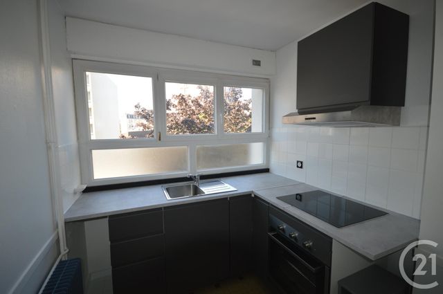 Appartement F2 à louer - 2 pièces - 43.39 m2 - ORLEANS - 45 - CENTRE - Century 21 Premium