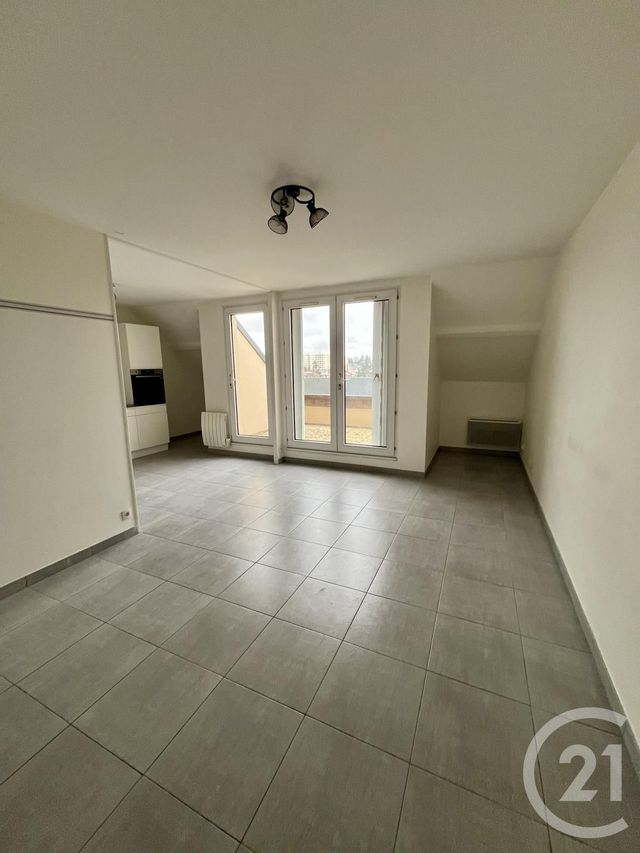Appartement F2 à louer - 2 pièces - 53.0 m2 - ORLEANS - 45 - CENTRE - Century 21 Premium