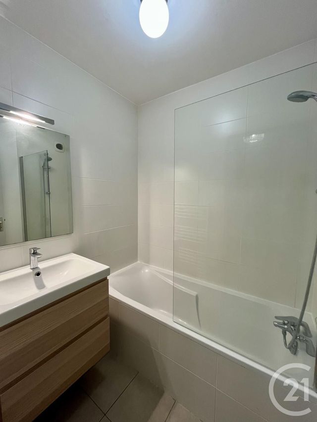 Appartement F2 à louer - 2 pièces - 53.0 m2 - ORLEANS - 45 - CENTRE - Century 21 Premium
