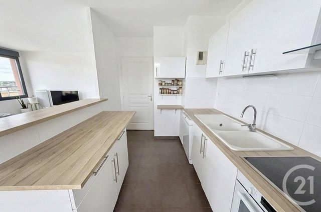 Appartement F3 à louer - 3 pièces - 71.0 m2 - ORLEANS - 45 - CENTRE - Century 21 Premium