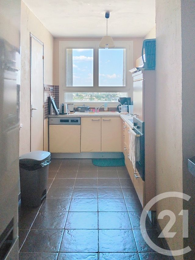 Appartement F2 à vendre - 2 pièces - 62.14 m2 - ORLEANS - 45 - CENTRE - Century 21 Premium