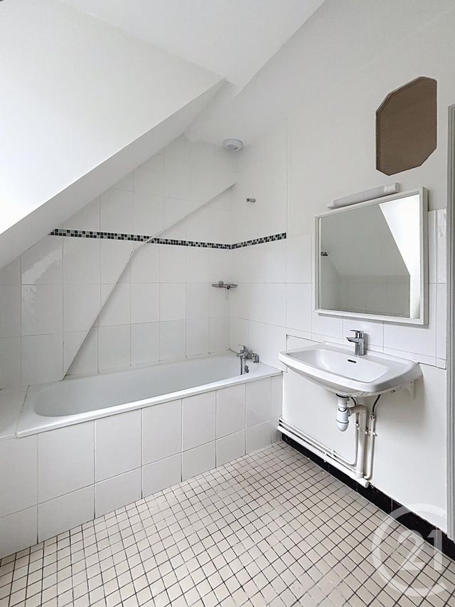 Appartement F4 à louer - 4 pièces - 92.41 m2 - ORLEANS - 45 - CENTRE - Century 21 Premium