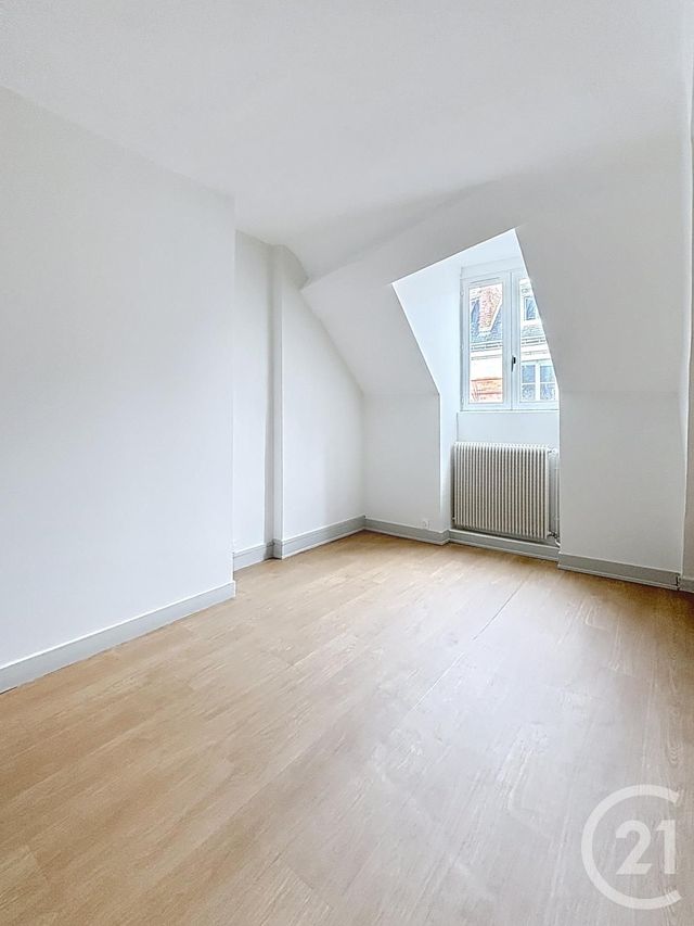Appartement F4 à louer - 4 pièces - 92.41 m2 - ORLEANS - 45 - CENTRE - Century 21 Premium