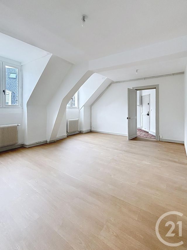 Appartement F4 à louer - 4 pièces - 92.41 m2 - ORLEANS - 45 - CENTRE - Century 21 Premium