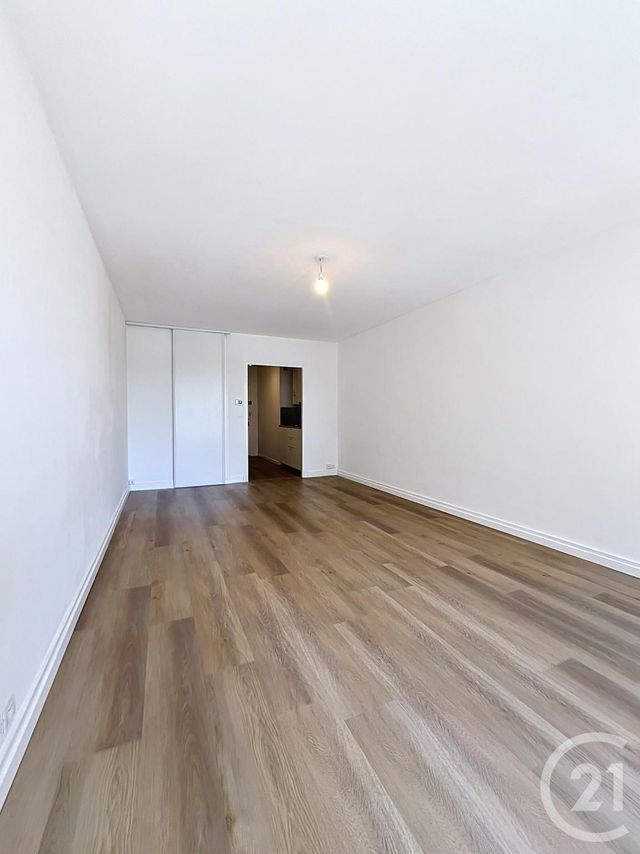 Appartement F1 à louer - 1 pièce - 32.5 m2 - ORLEANS - 45 - CENTRE - Century 21 Premium