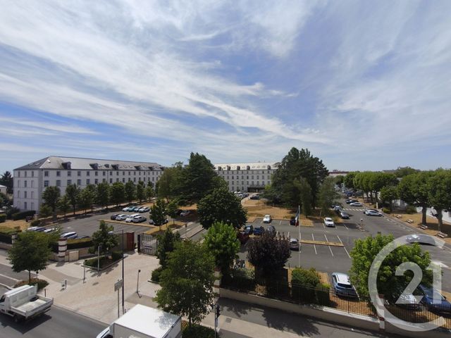 Appartement F3 à vendre - 3 pièces - 69.52 m2 - ORLEANS - 45 - CENTRE - Century 21 Premium