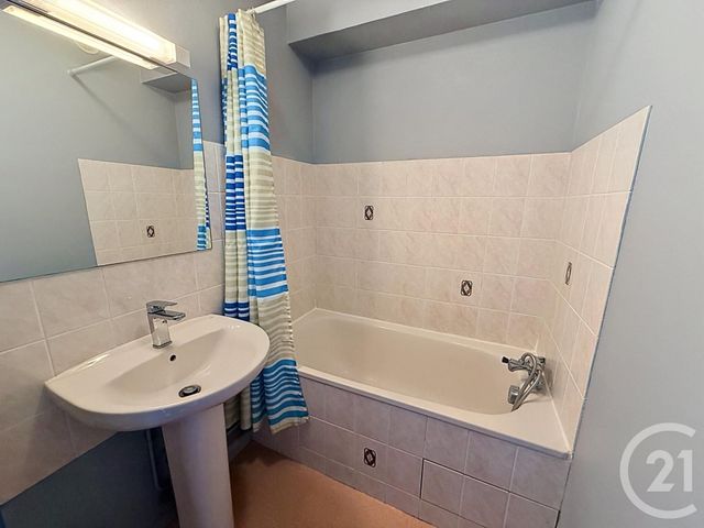 Appartement F1 à louer - 1 pièce - 24.0 m2 - OLIVET - 45 - CENTRE - Century 21 Premium
