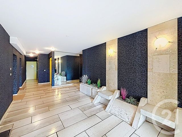 Appartement F2 à louer - 2 pièces - 45.78 m2 - ST JEAN DE BRAYE - 45 - CENTRE - Century 21 Premium
