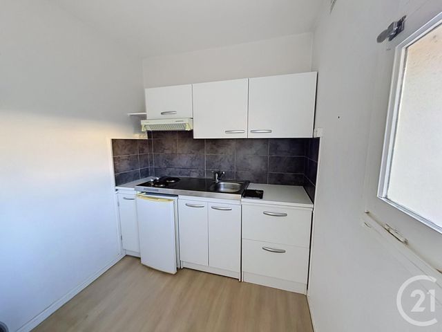 Appartement Studio à louer - 1 pièce - 26.44 m2 - ST JEAN DE BRAYE - 45 - CENTRE - Century 21 Premium