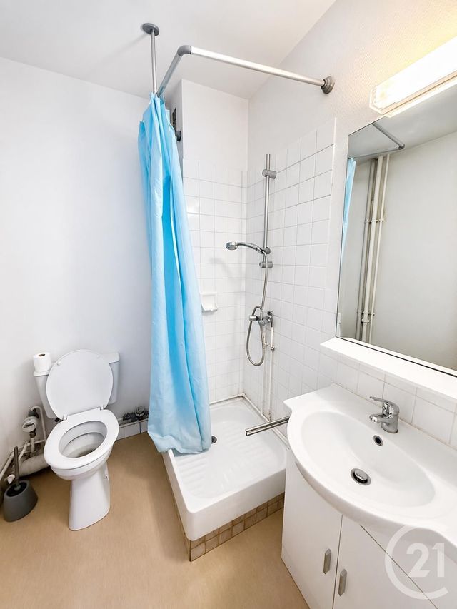 Appartement Studio à louer - 1 pièce - 26.44 m2 - ST JEAN DE BRAYE - 45 - CENTRE - Century 21 Premium