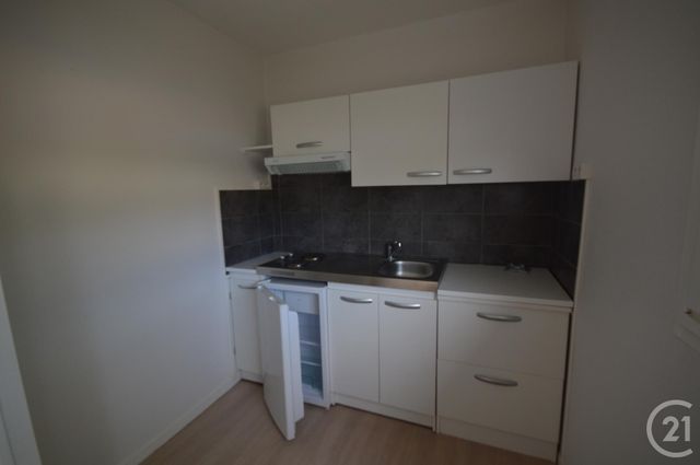 Appartement Studio à louer - 1 pièce - 26.44 m2 - ST JEAN DE BRAYE - 45 - CENTRE - Century 21 Premium