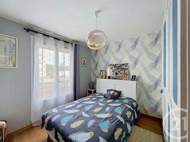 Appartement T4 à vendre - 4 pièces - 75.35 m2 - ST JEAN DE LA RUELLE - 45 - CENTRE - Century 21 Premium