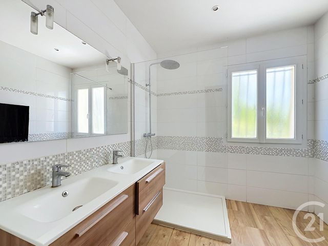 maison à vendre - 7 pièces - 200.0 m2 - ORMES - 45 - CENTRE - Century 21 Premium