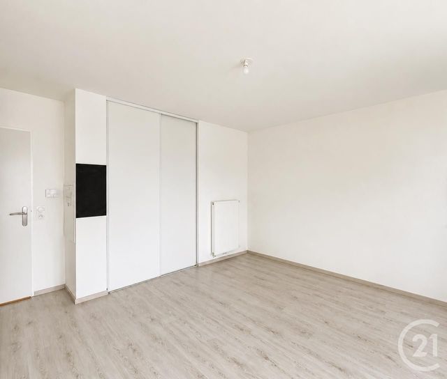 Appartement F1 à vendre - 1 pièce - 30.27 m2 - LA CHAPELLE ST MESMIN - 45 - CENTRE - Century 21 Premium