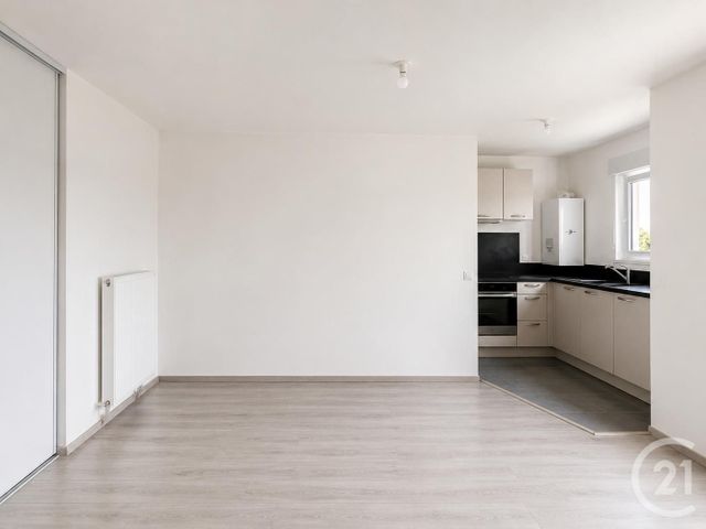 Appartement F1 à vendre - 1 pièce - 30.27 m2 - LA CHAPELLE ST MESMIN - 45 - CENTRE - Century 21 Premium