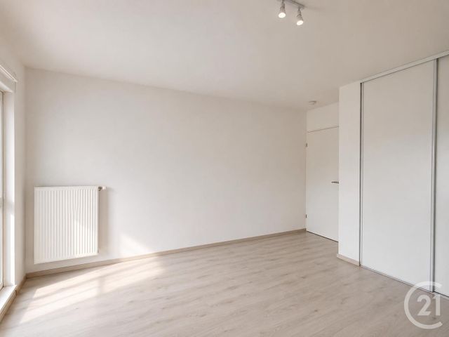 Appartement F1 à vendre - 1 pièce - 30.27 m2 - LA CHAPELLE ST MESMIN - 45 - CENTRE - Century 21 Premium