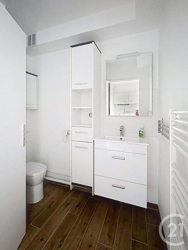 Appartement F1 à louer - 1 pièce - 19.79 m2 - ORLEANS - 45 - CENTRE - Century 21 Premium