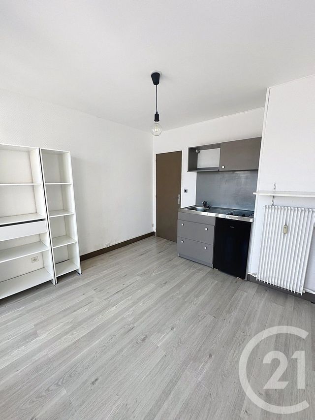 Appartement F1 à louer - 1 pièce - 16.39 m2 - ORLEANS - 45 - CENTRE - Century 21 Premium