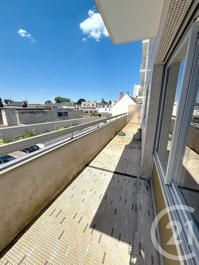 Appartement F1 à louer - 1 pièce - 28.5 m2 - ORLEANS - 45 - CENTRE - Century 21 Premium