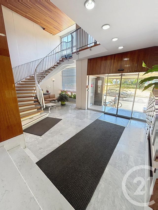 Appartement F1 à louer - 1 pièce - 28.5 m2 - ORLEANS - 45 - CENTRE - Century 21 Premium