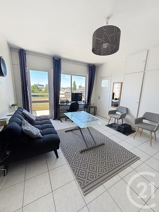 Appartement F1 à louer - 1 pièce - 28.5 m2 - ORLEANS - 45 - CENTRE - Century 21 Premium