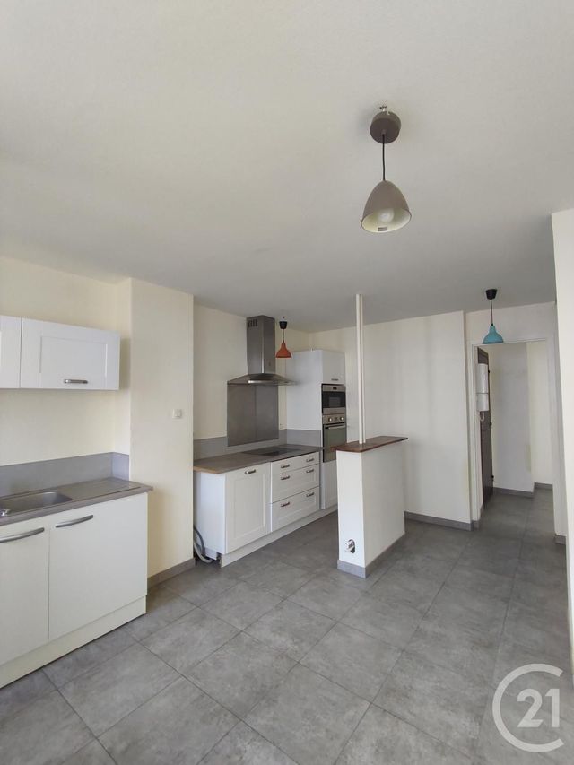 Appartement F3 à vendre - 3 pièces - 68.25 m2 - ORLEANS - 45 - CENTRE - Century 21 Premium