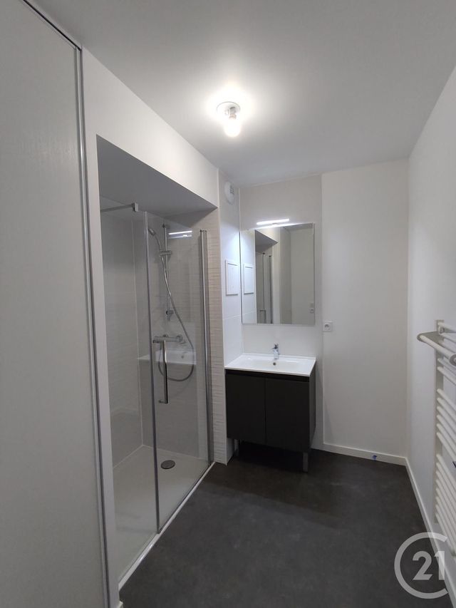 Appartement F3 à louer - 3 pièces - 57.93 m2 - ORLEANS - 45 - CENTRE - Century 21 Premium