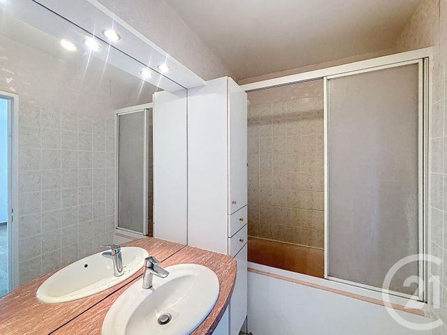 Appartement F4 à louer - 4 pièces - 108.95 m2 - ORLEANS - 45 - CENTRE - Century 21 Premium