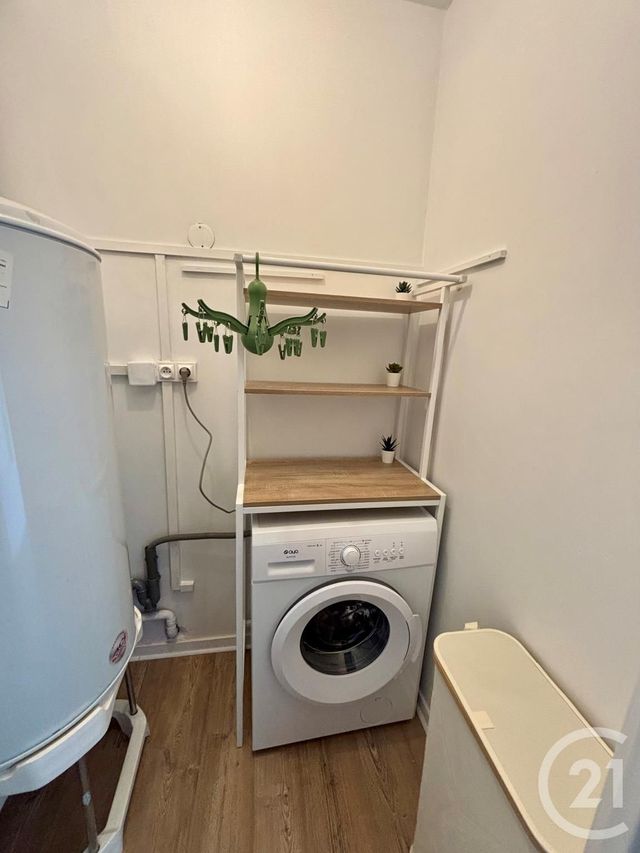 Appartement F1 à louer - 1 pièce - 23.05 m2 - ST JEAN DE BRAYE - 45 - CENTRE - Century 21 Premium