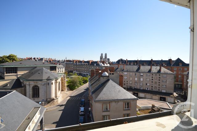 Appartement Duplex à louer - 2 pièces - 39.6 m2 - ORLEANS - 45 - CENTRE - Century 21 Premium