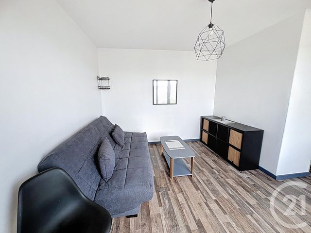 Appartement F1 à louer - 1 pièce - 27.04 m2 - ST JEAN DE BRAYE - 45 - CENTRE - Century 21 Premium