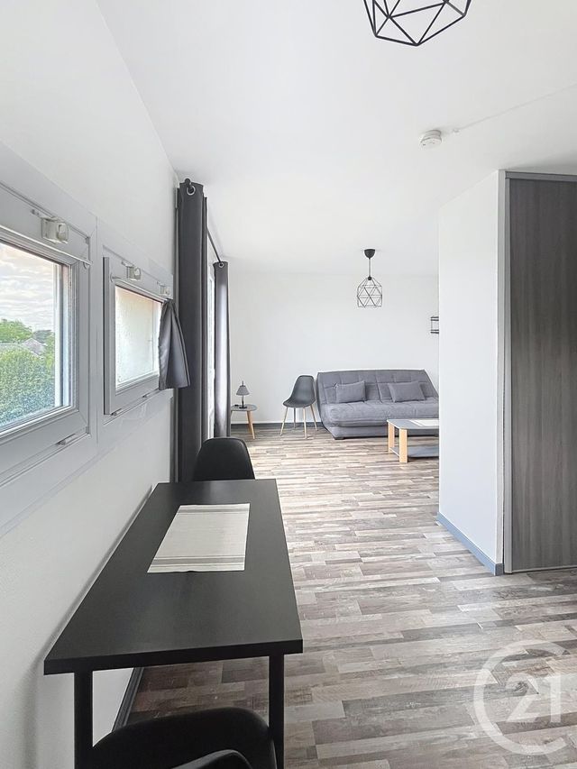 Appartement F1 à louer - 1 pièce - 27.04 m2 - ST JEAN DE BRAYE - 45 - CENTRE - Century 21 Premium
