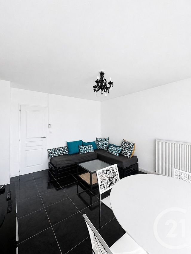Appartement Chambre à louer - 1 pièce - 10.22 m2 - ORLEANS - 45 - CENTRE - Century 21 Premium