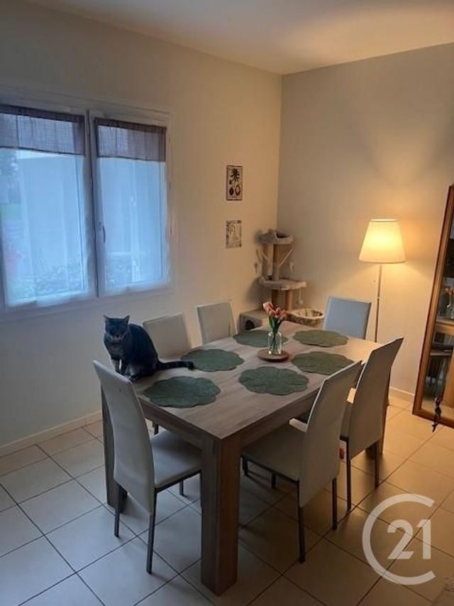 Appartement F1bis à louer - 2 pièces - 40.5 m2 - ORLEANS - 45 - CENTRE - Century 21 Premium
