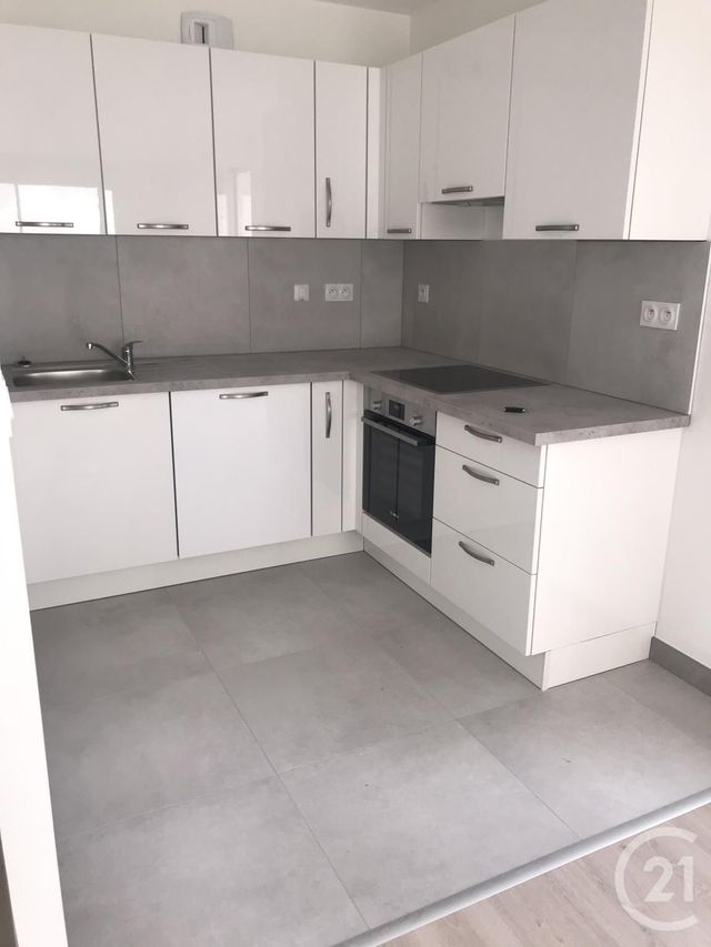Appartement F2 à louer - 2 pièces - 62.0 m2 - ORLEANS - 45 - CENTRE - Century 21 Premium