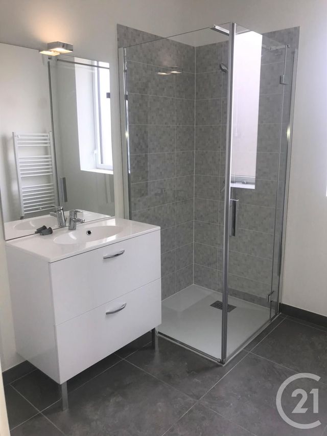 Appartement F2 à louer - 2 pièces - 62.0 m2 - ORLEANS - 45 - CENTRE - Century 21 Premium