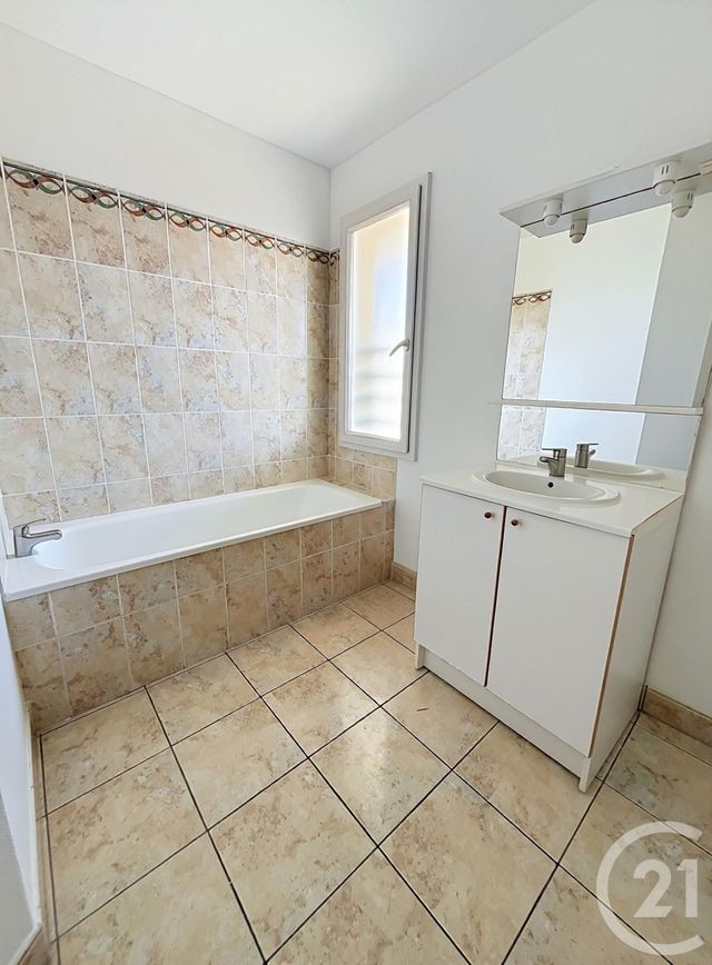 Appartement F3 à louer - 3 pièces - 68.71 m2 - FLEURY LES AUBRAIS - 45 - CENTRE - Century 21 Premium