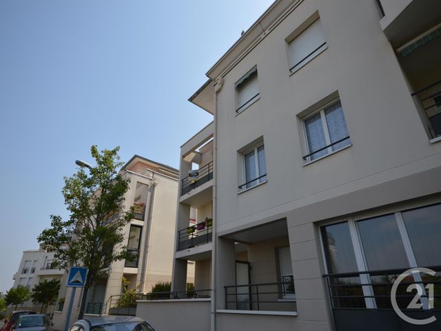 Appartement F3 à louer - 3 pièces - 68.71 m2 - FLEURY LES AUBRAIS - 45 - CENTRE - Century 21 Premium
