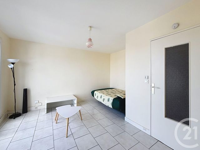 Appartement F1 à louer - 1 pièce - 24.08 m2 - ST JEAN DE BRAYE - 45 - CENTRE - Century 21 Premium