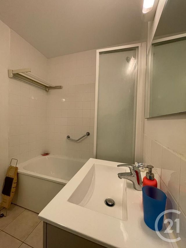 Appartement à louer - 2 pièces - 47.46 m2 - ORLEANS - 45 - CENTRE - Century 21 Premium